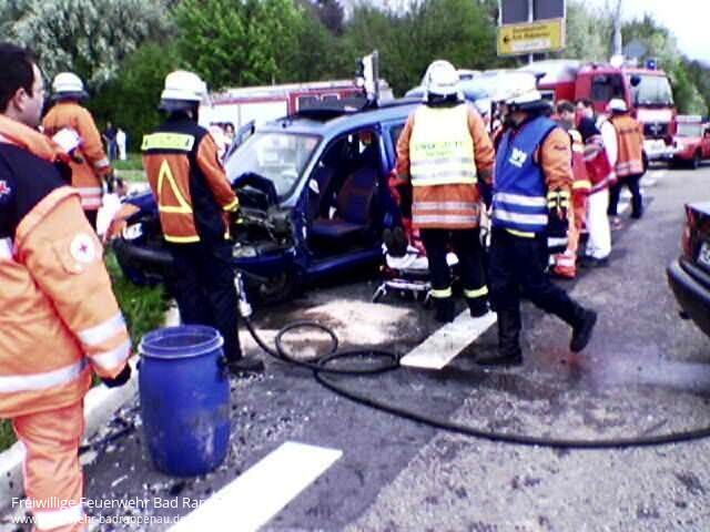 6 Verletzte bei Verkehrsunfall