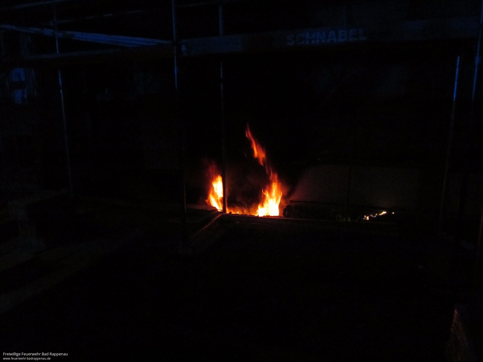 Brand an einem Gebäude des Schulzentrums