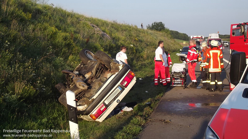 PKW überschlägt sich auf der A6 zwischen Bad Rappenau und Steinsfurt