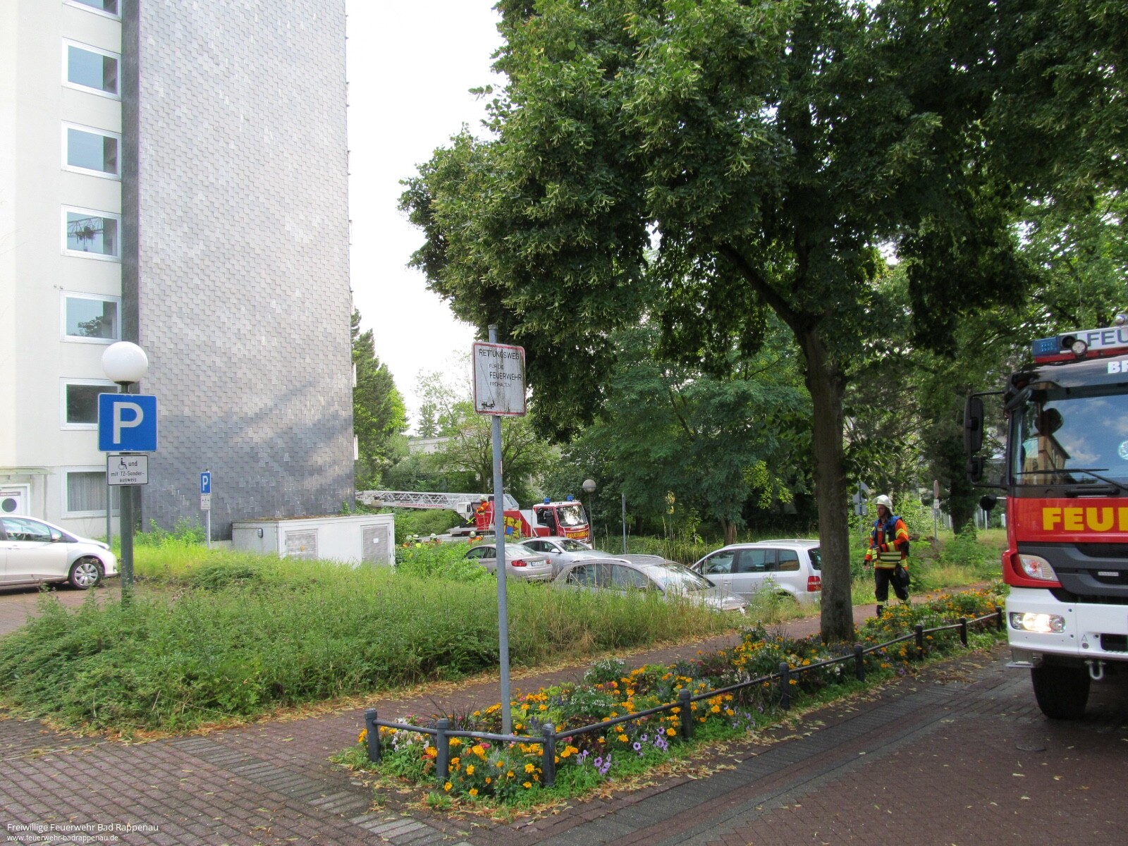 Kleinrand in verlassener Klinik